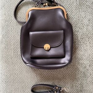 Elegant Black Leather Women's Bag